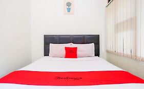 Reddoorz Near Lotte Mart Maguwoharjo Yogyakarta